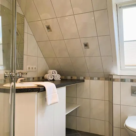 Haus Am Stadtwald- Luett Eilun 4, Gruenstreifen