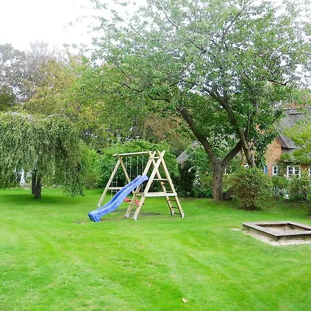 Apartment Haus Am Stadtwald Og - Luett Eilun &amp#404&amp#41, Gruenstreifen