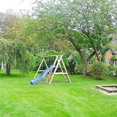 Haus Am Stadtwald Og - Luett Eilun &amp#404&amp#41, Gruenstreifen Wyk auf Foehr